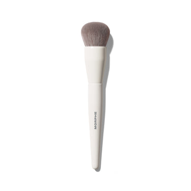 M104 Domed Foundation Brush with cream MORPHE handle and rounded dome bristles for foolproof, seamless coverage. | M104 Domed Foundation Brush